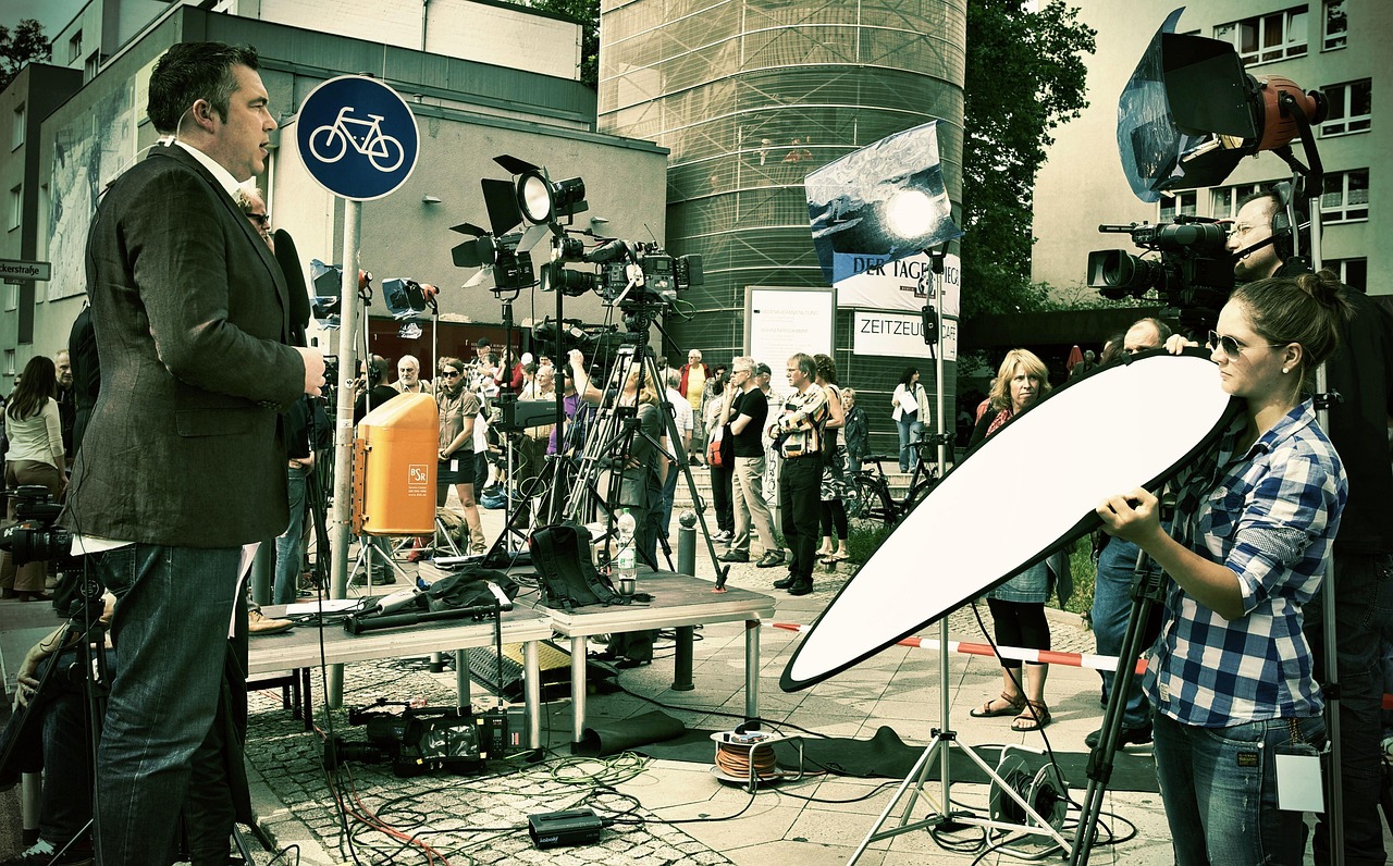 微信实名账号：实名认证是否应该引入第三方机构审核？